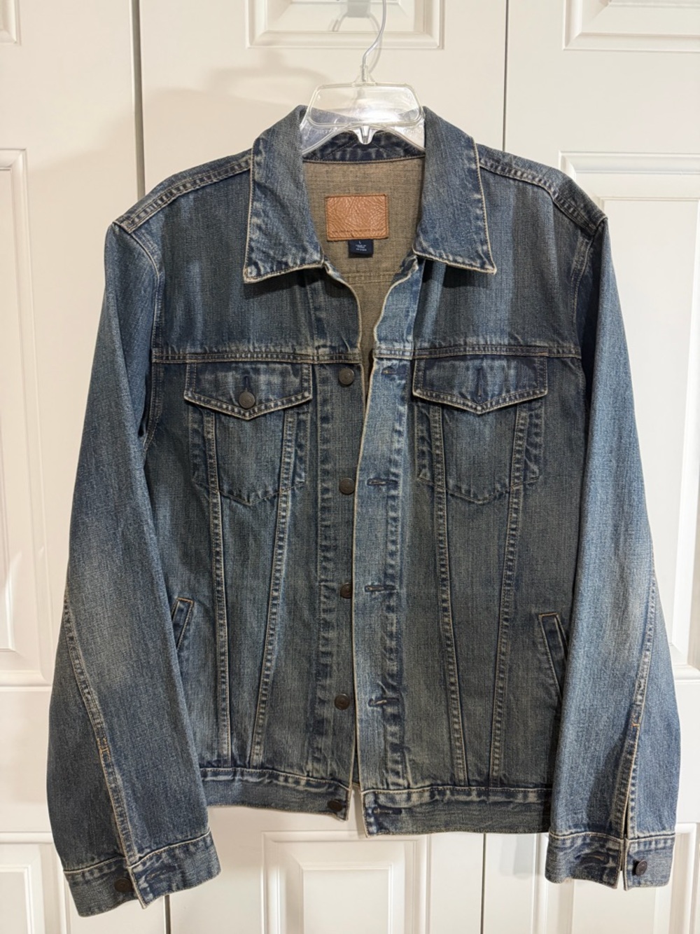 GAP Darker Blue Wash Men's Denim Jacket